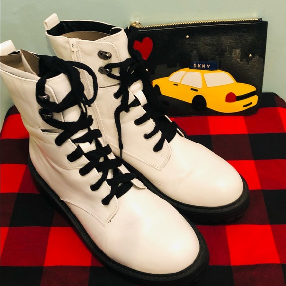 NIB Steve Madden NYC Combat Boots - Picture 1 of 10